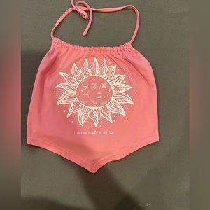 Great condition, never been worn